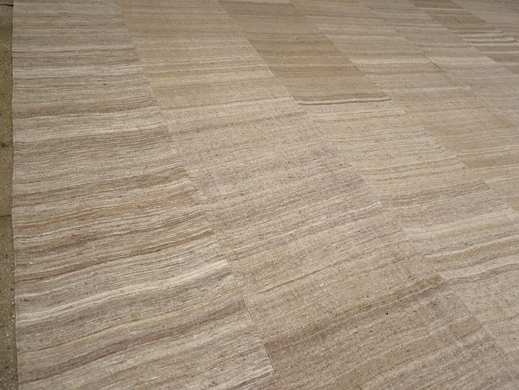 Vintage Turkish Flatweave Kilim Oversize Carpet, No.33086 - Galerie Shabab