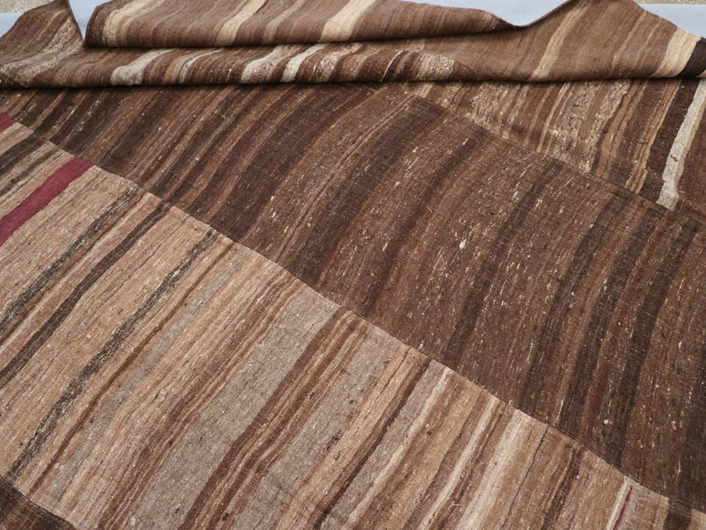 Vintage Turkish Flatweave Kilim Room Size Carpet, No.33088 - Galerie Shabab