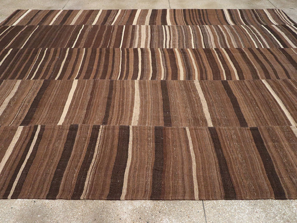 Vintage Turkish Flatweave Kilim Room Size Carpet, No.33089 - Galerie Shabab