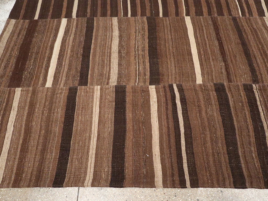 Vintage Turkish Flatweave Kilim Room Size Carpet, No.33089 - Galerie Shabab