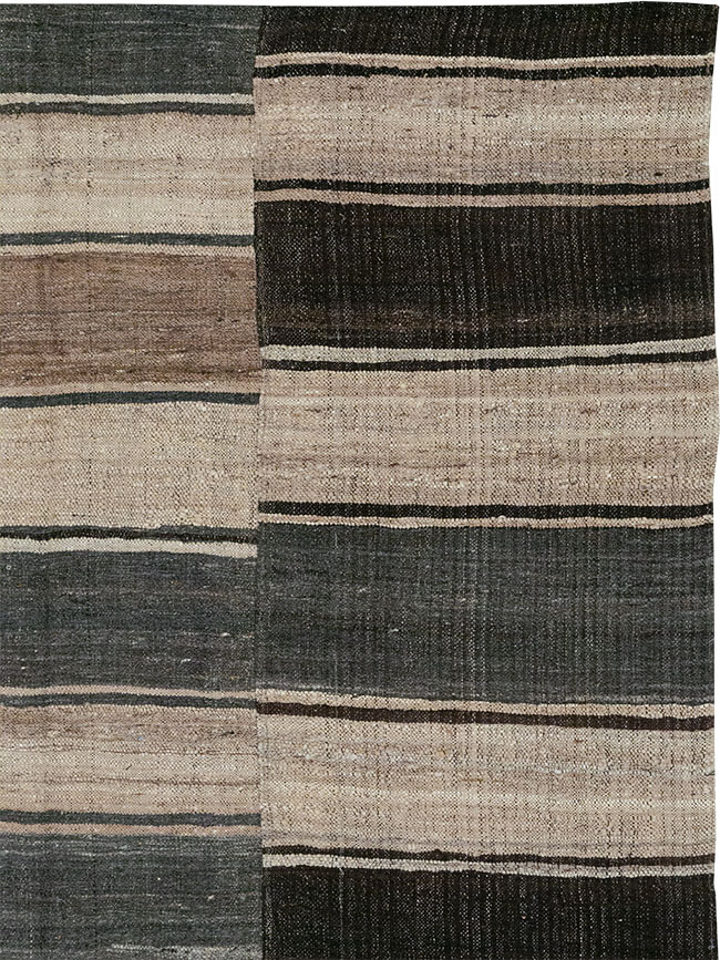 Vintage Turkish Flatweave Kilim Accent Rug, No.33091 - Galerie Shabab