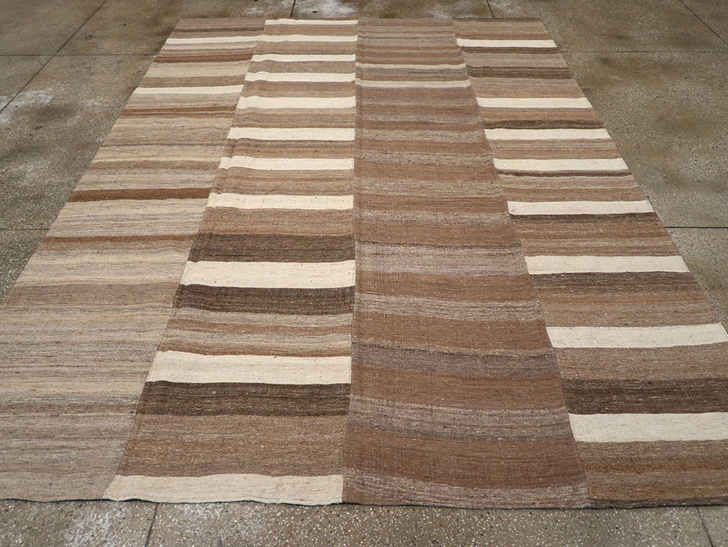 Vintage Turkish Flatweave Kilim Room Size Carpet, No.33092 - Galerie Shabab