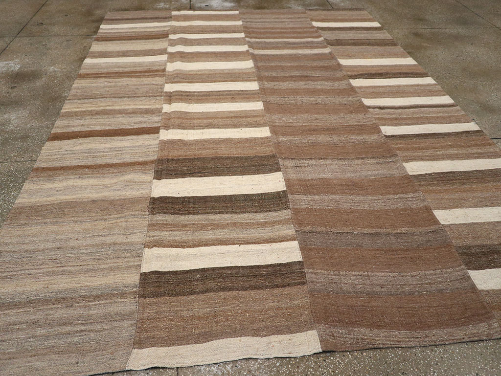 Vintage Turkish Flatweave Kilim Room Size Carpet, No.33092 - Galerie Shabab