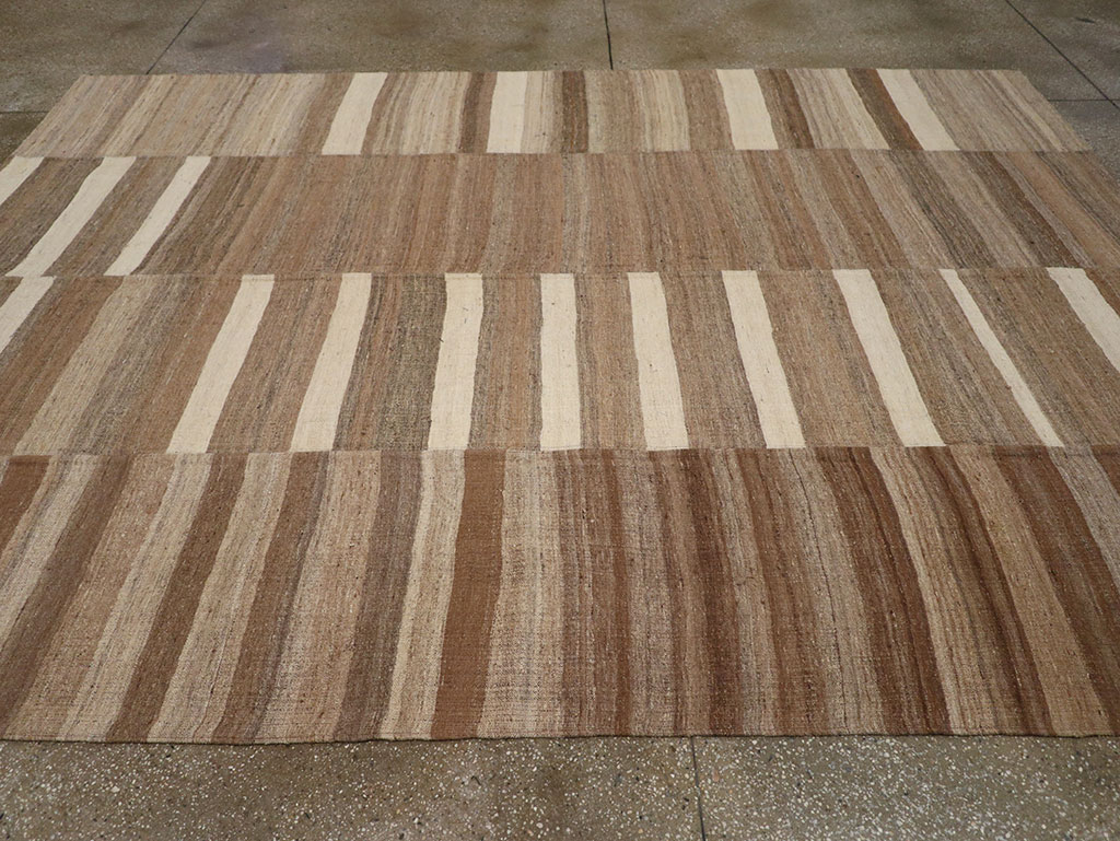 Vintage Turkish Flatweave Kilim Room Size Carpet, No.33093 - Galerie Shabab