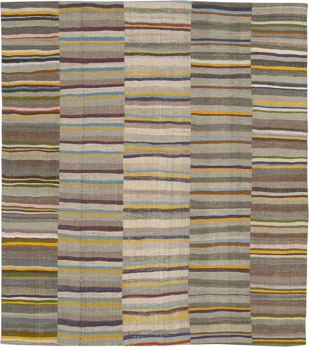 Vintage Turkish Flatweave Kilim Room Size Carpet, No.33094 - Galerie Shabab