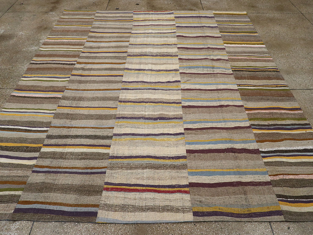 Vintage Turkish Flatweave Kilim Room Size Carpet, No.33094 - Galerie Shabab