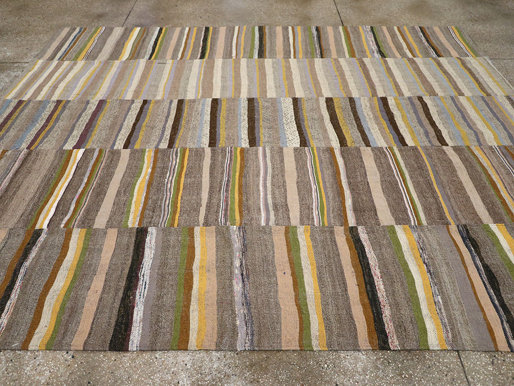Vintage Turkish Flatweave Kilim Room Size Carpet, No.33095 - Galerie Shabab