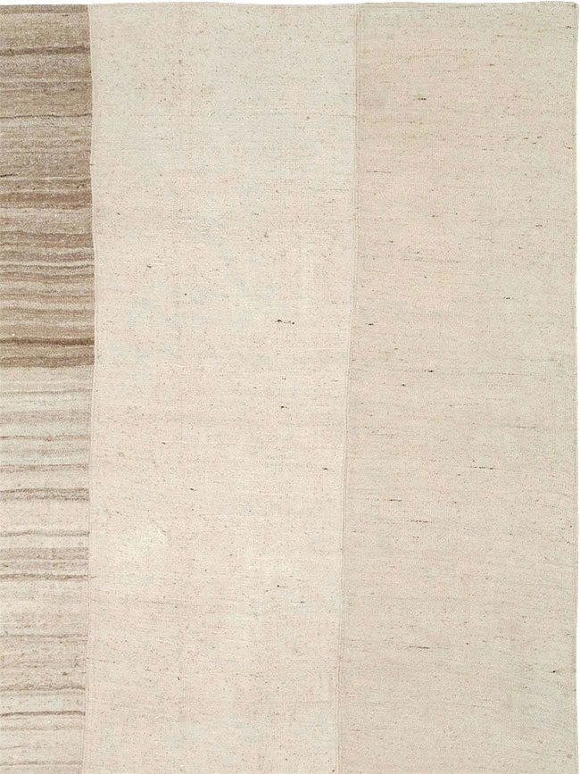 Vintage Turkish Flatweave Kilim Room Size Carpet, No.33096 - Galerie Shabab