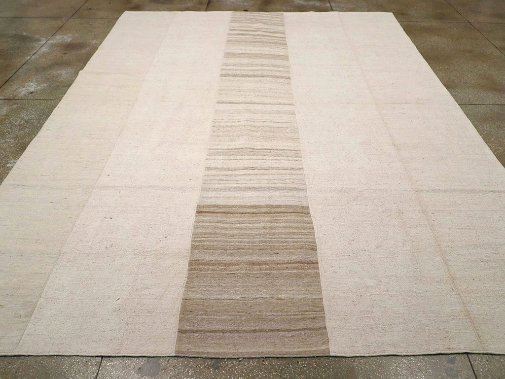 Vintage Turkish Flatweave Kilim Room Size Carpet, No.33096 - Galerie Shabab