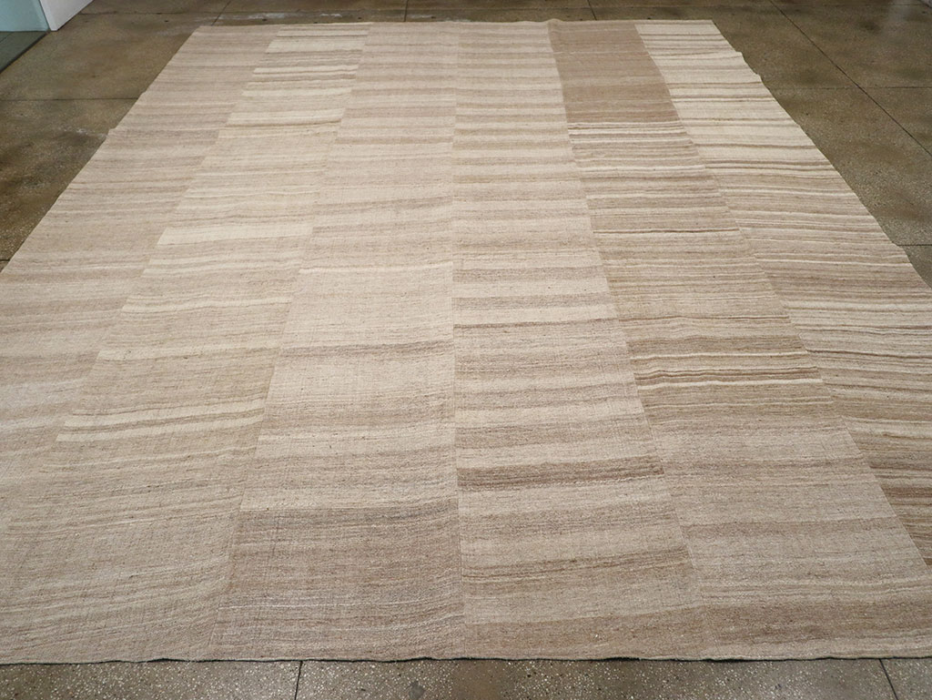 Vintage Turkish Flatweave Kilim Large Room Size Carpet, No.33097 - Galerie Shabab