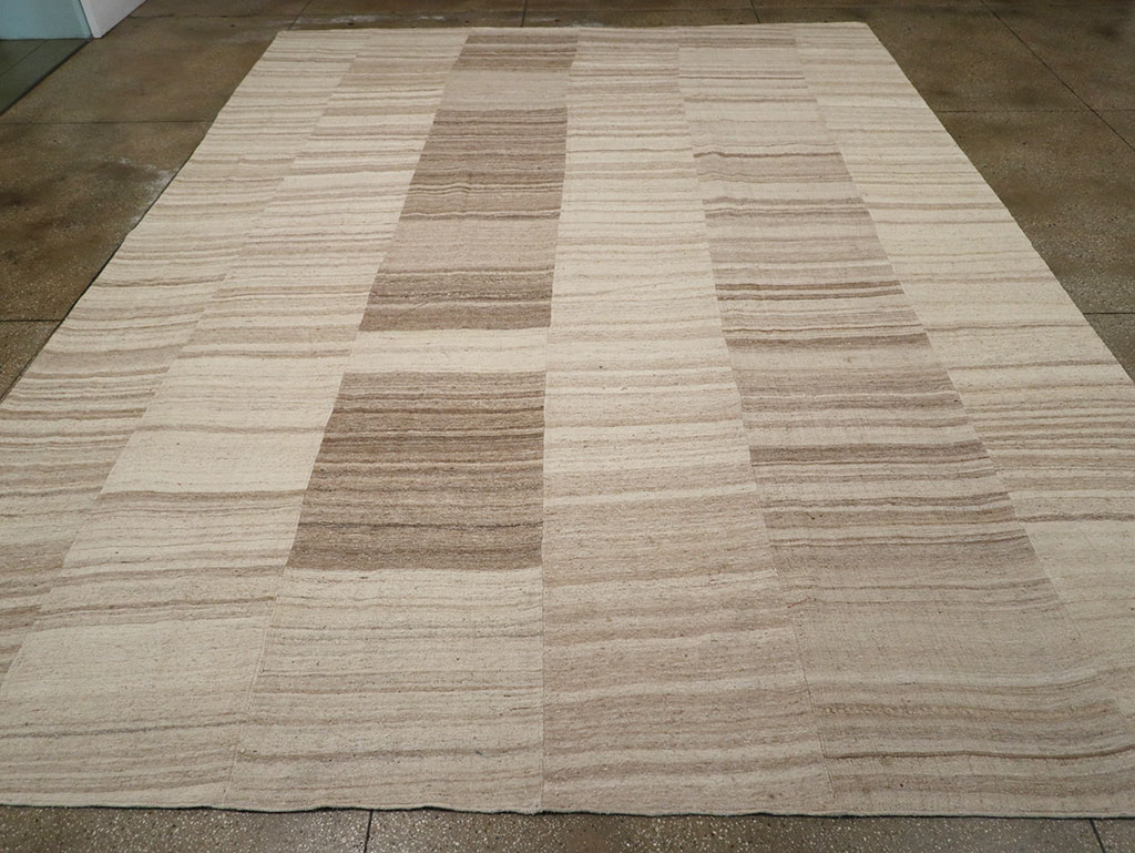 Vintage Turkish Flatweave Kilim Large Room Size Carpet, No.33098 - Galerie Shabab