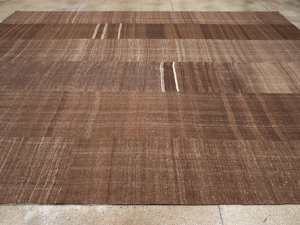 Vintage Turkish Flatweave Kilim Room Size Carpet, No.33100 - Galerie Shabab