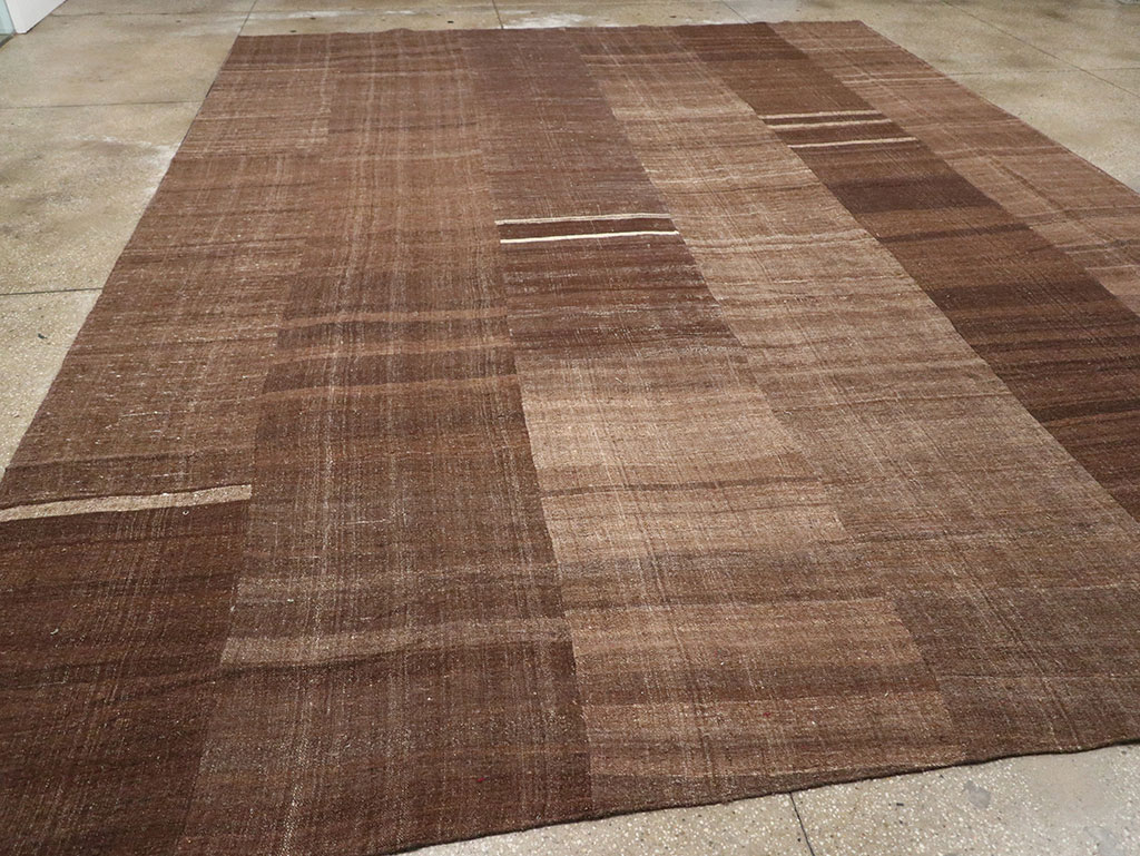 Vintage Turkish Flatweave Kilim Room Size Carpet, No.33100 - Galerie Shabab