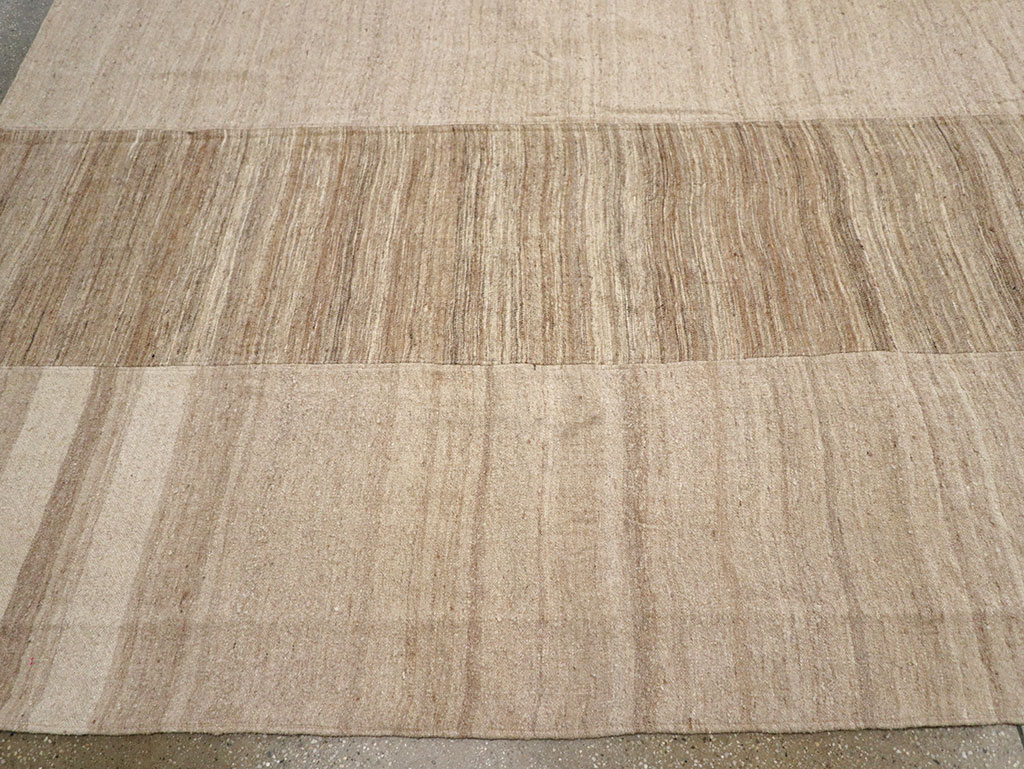 Vintage Turkish Flatweave Kilim Large Square Room Size Carpet, No.33101 - Galerie Shabab