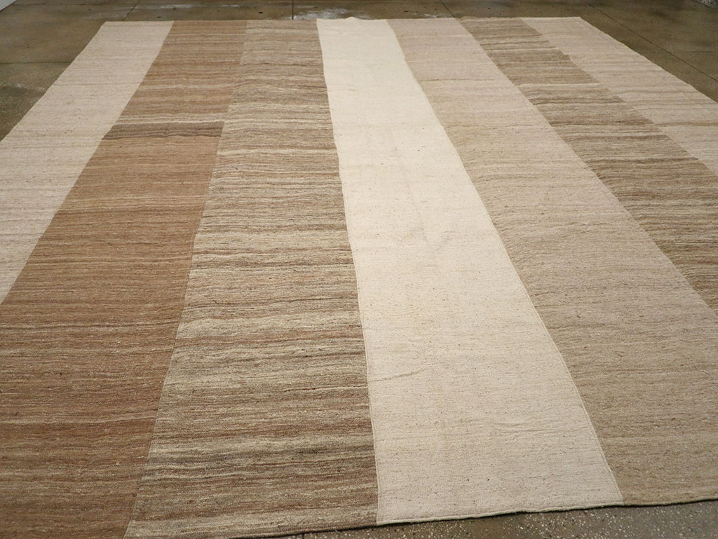 Vintage Turkish Flatweave Kilim Large Square Room Size Carpet, No.33101 - Galerie Shabab