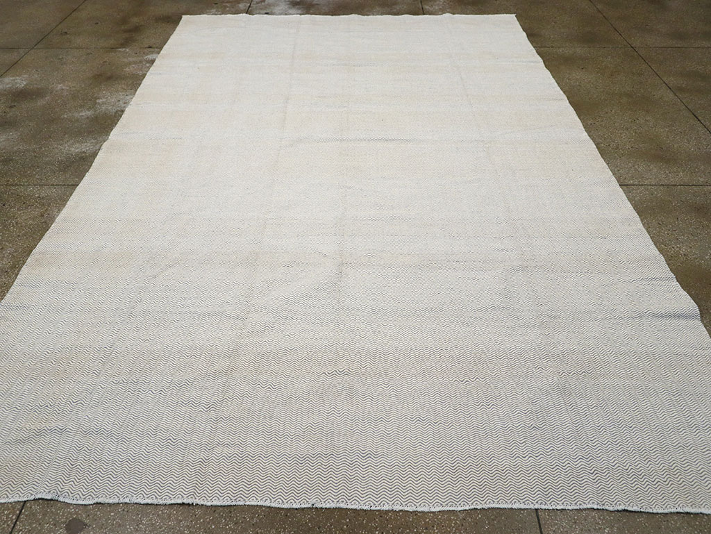 Vintage Turkish Flatweave Kilim Room Size Carpet, No.33111 - Galerie Shabab