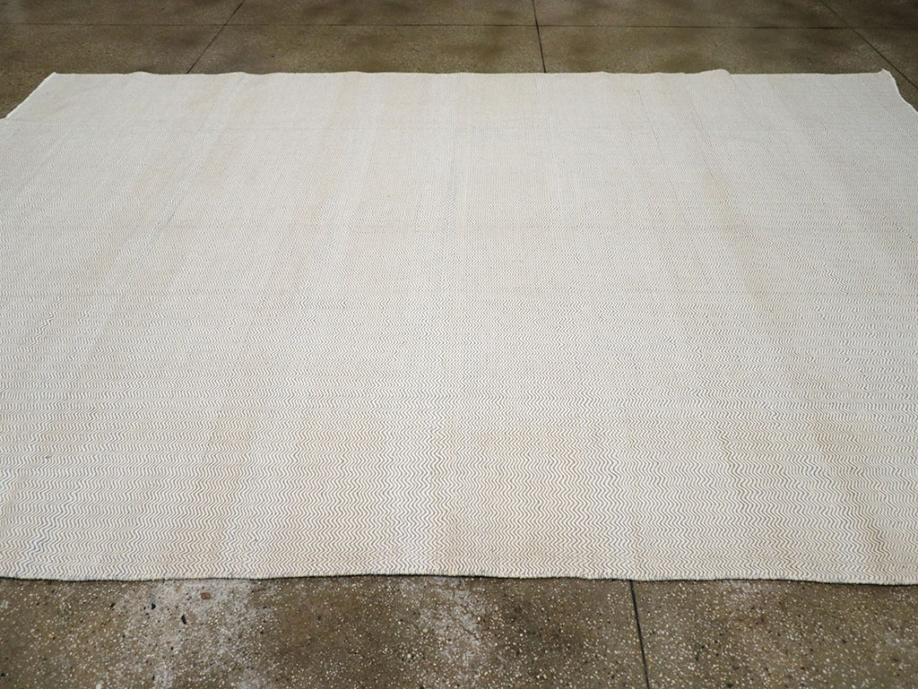 Vintage Turkish Flatweave Kilim Room Size Carpet, No.33111 - Galerie Shabab