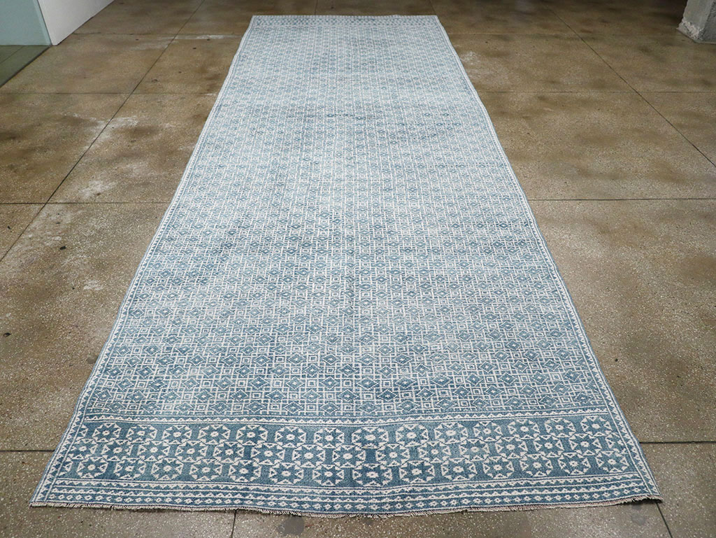 Vintage Turkish Flatweave Kilim Long and Narrow, No.33113 - Galerie Shabab