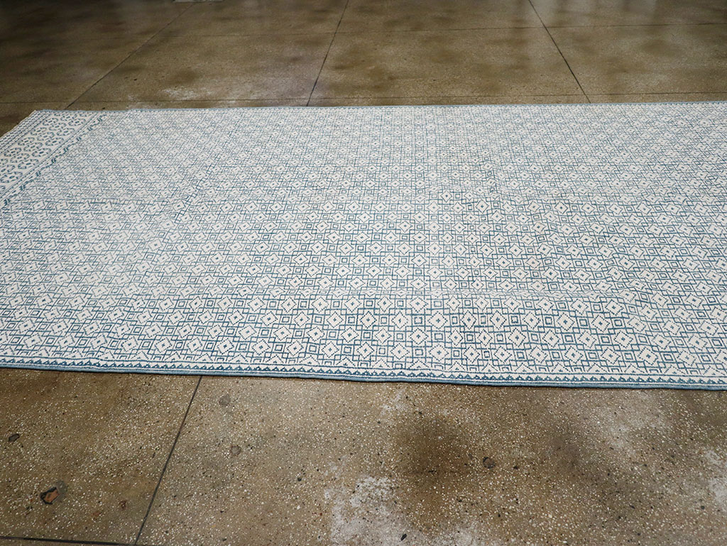 Vintage Turkish Flatweave Kilim Long and Narrow, No.33113 - Galerie Shabab