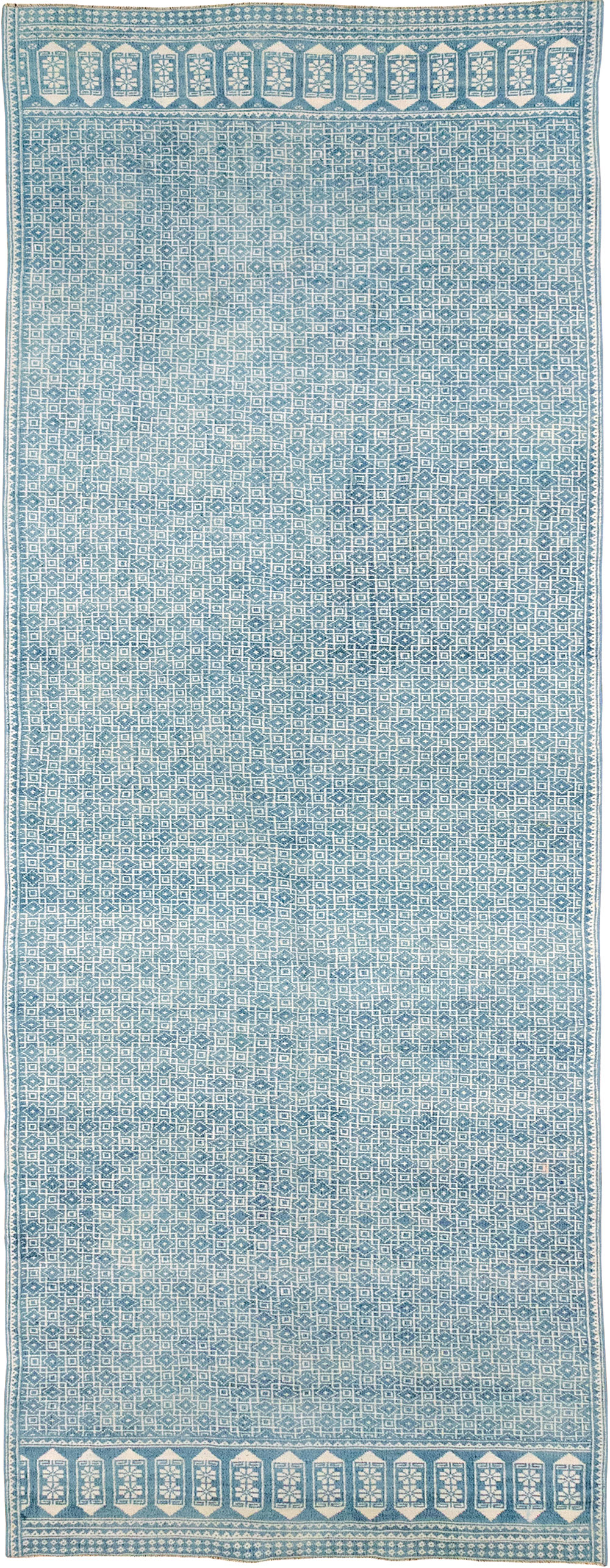 Vintage Turkish Flatweave Kilim Long and Narrow Carpet, No.33114 - Galerie Shabab