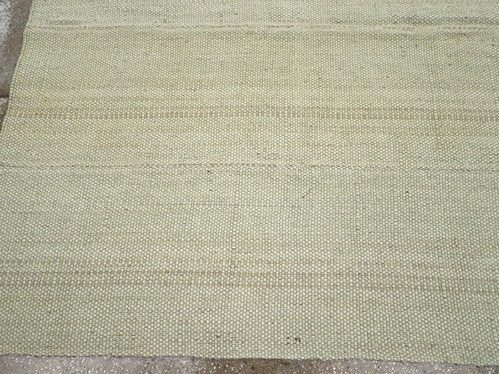 Modern Turkish Flatweave Accent Carpet, No.33115 - Galerie Shabab