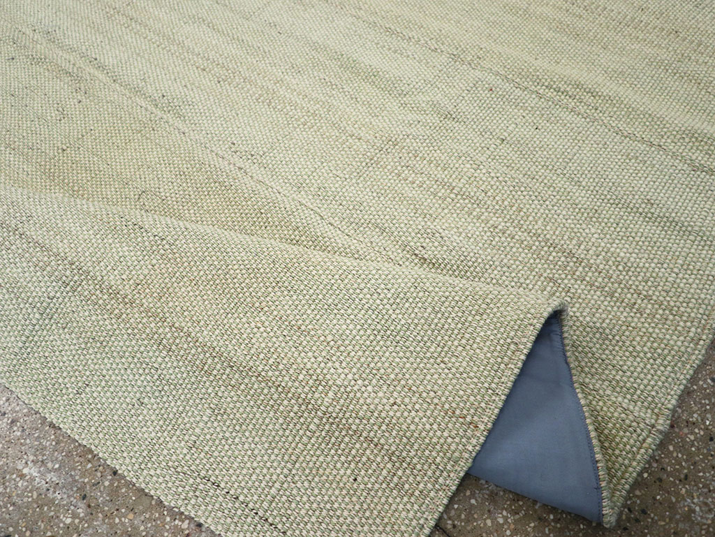 Modern Turkish Flatweave Accent Carpet, No.33115 - Galerie Shabab