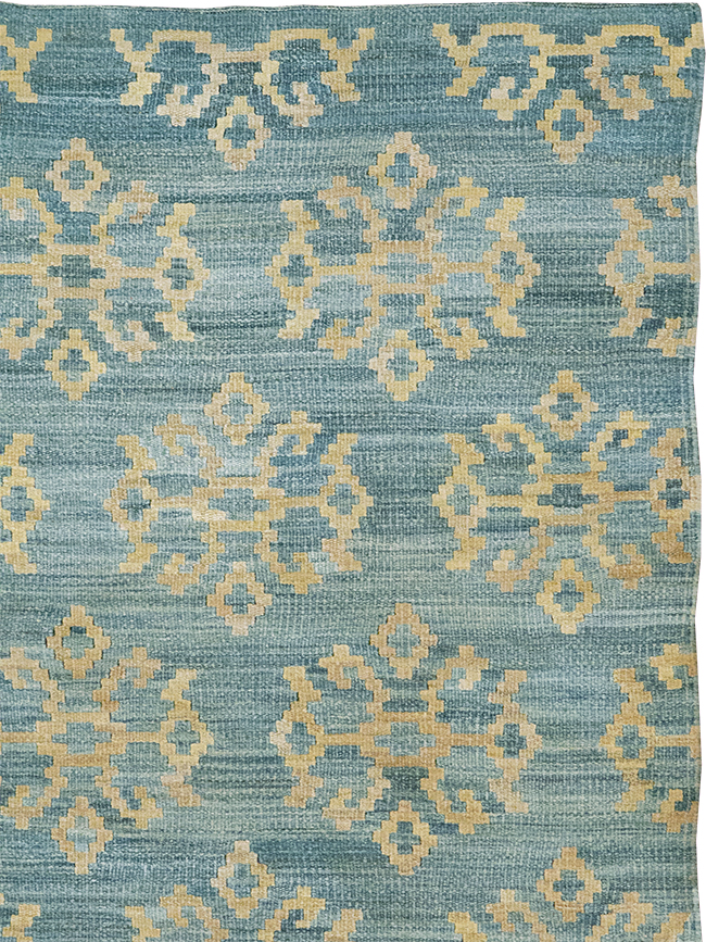Modern Turkish Flatweave Kilim Accent Rug, No.33124 - Galerie Shabab