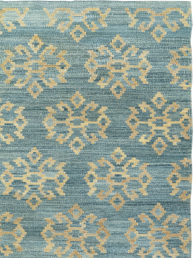 Modern Turkish Flatweave Kilim Accent Rug, No.33124 - Galerie Shabab