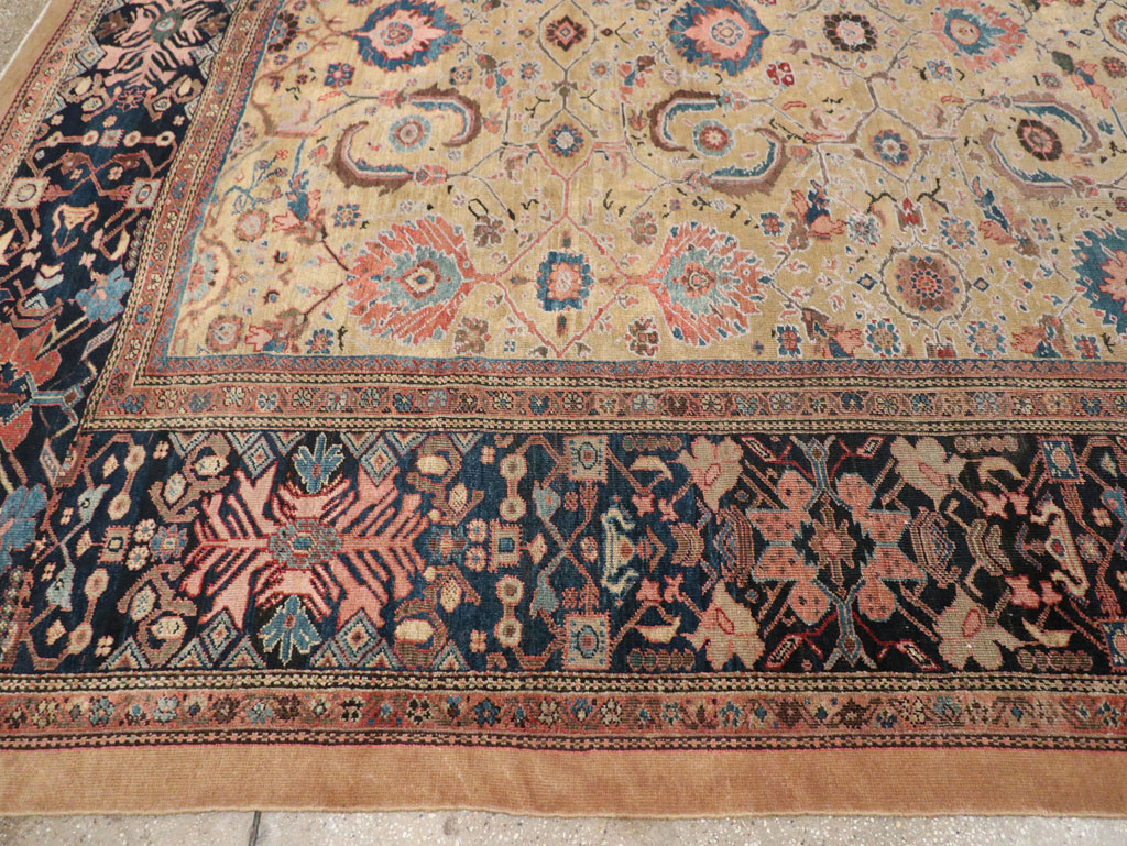 Antique Persian Sultanabad Room Size Carpet, No.33126 - Galerie Shabab