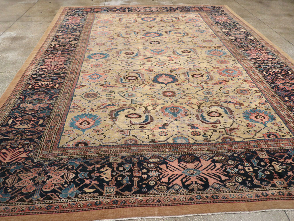 Antique Persian Sultanabad Room Size Carpet, No.33126 - Galerie Shabab