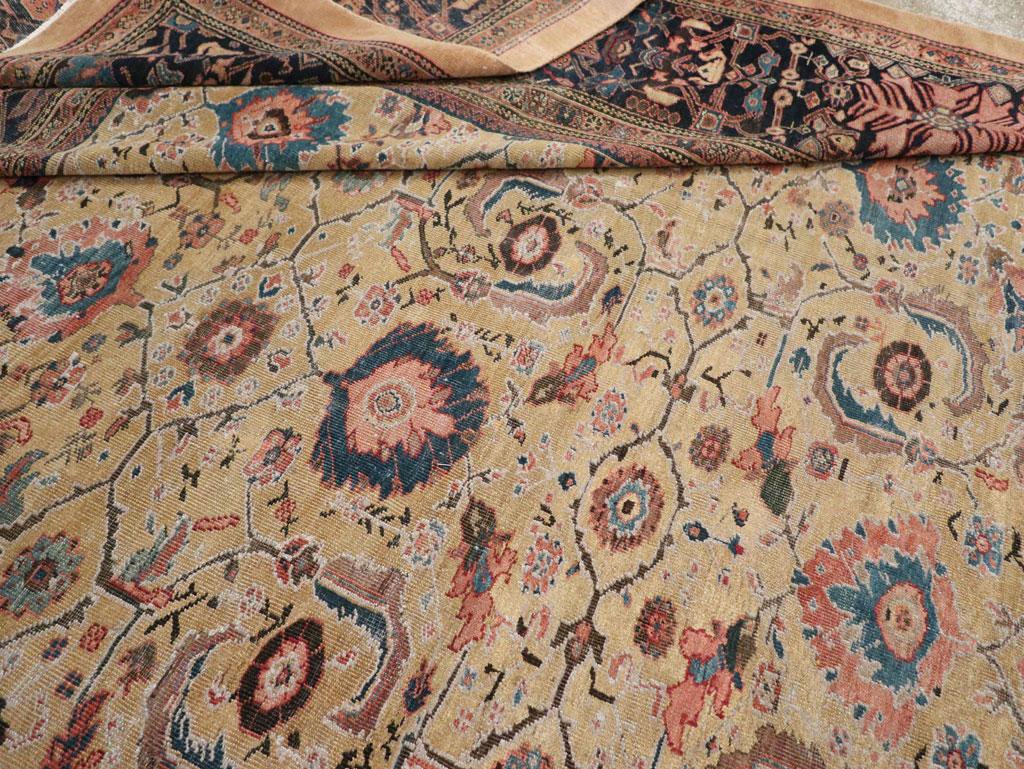 Antique Persian Sultanabad Room Size Carpet, No.33126 - Galerie Shabab