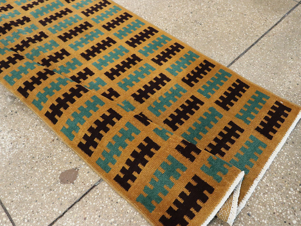 Vintage Turkish Anatolian Runner, No.33128 - Galerie Shabab