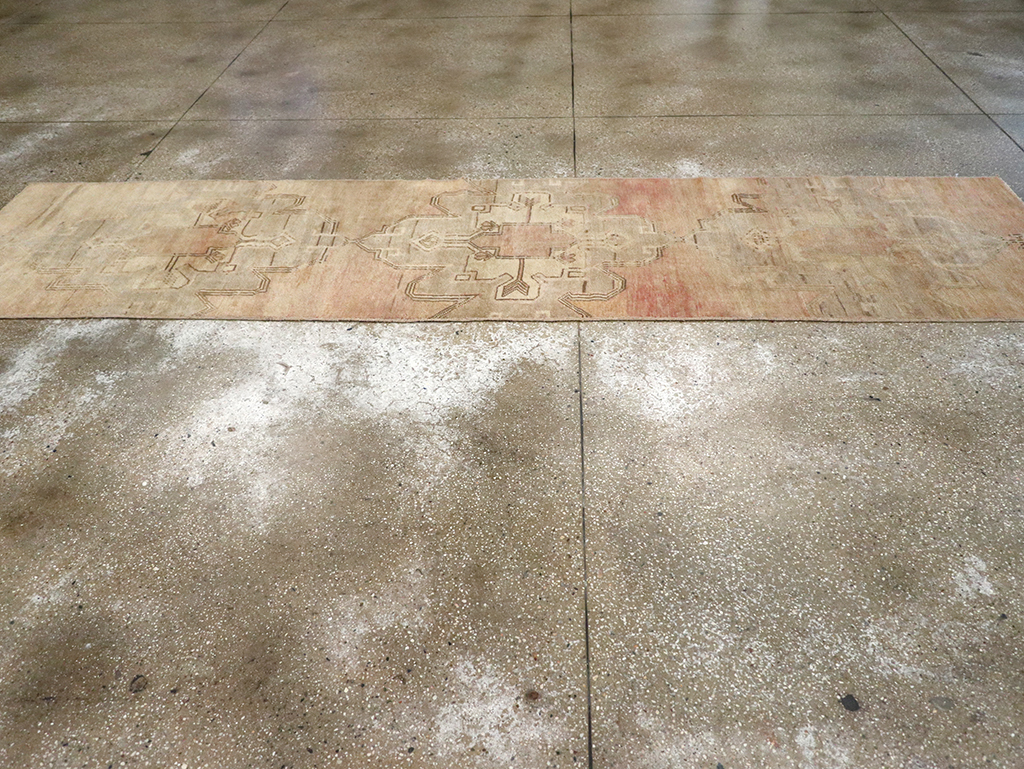 Vintage Turkish Anatolian Runner, No.33131 - Galerie Shabab