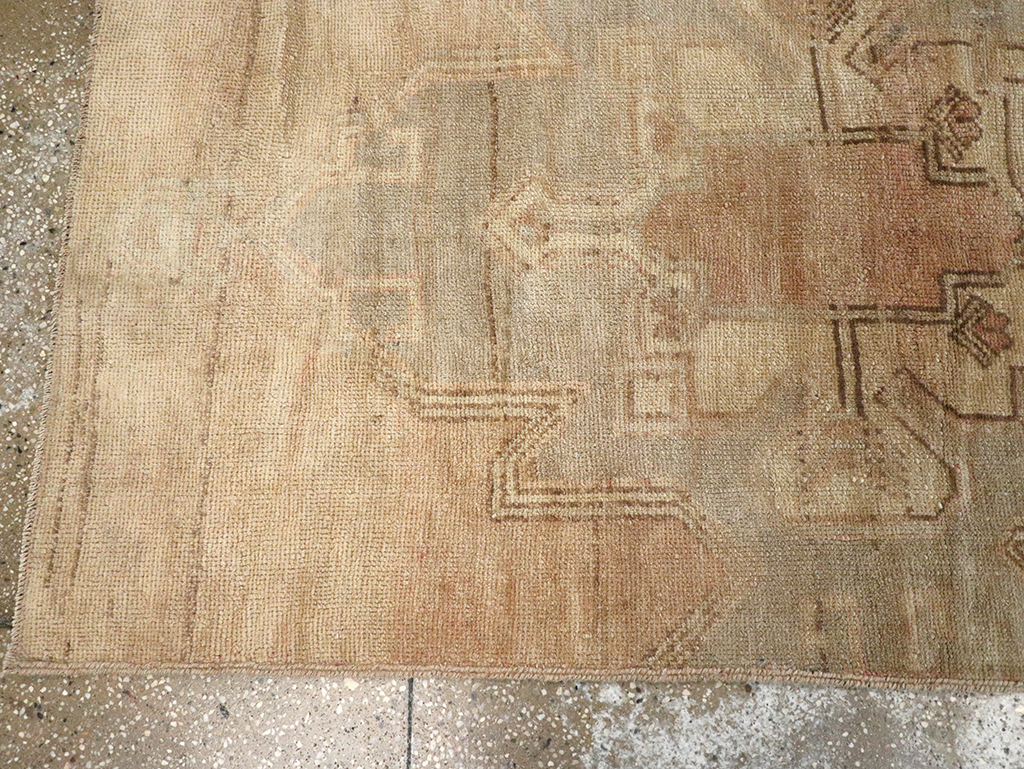 Vintage Turkish Anatolian Runner, No.33131 - Galerie Shabab