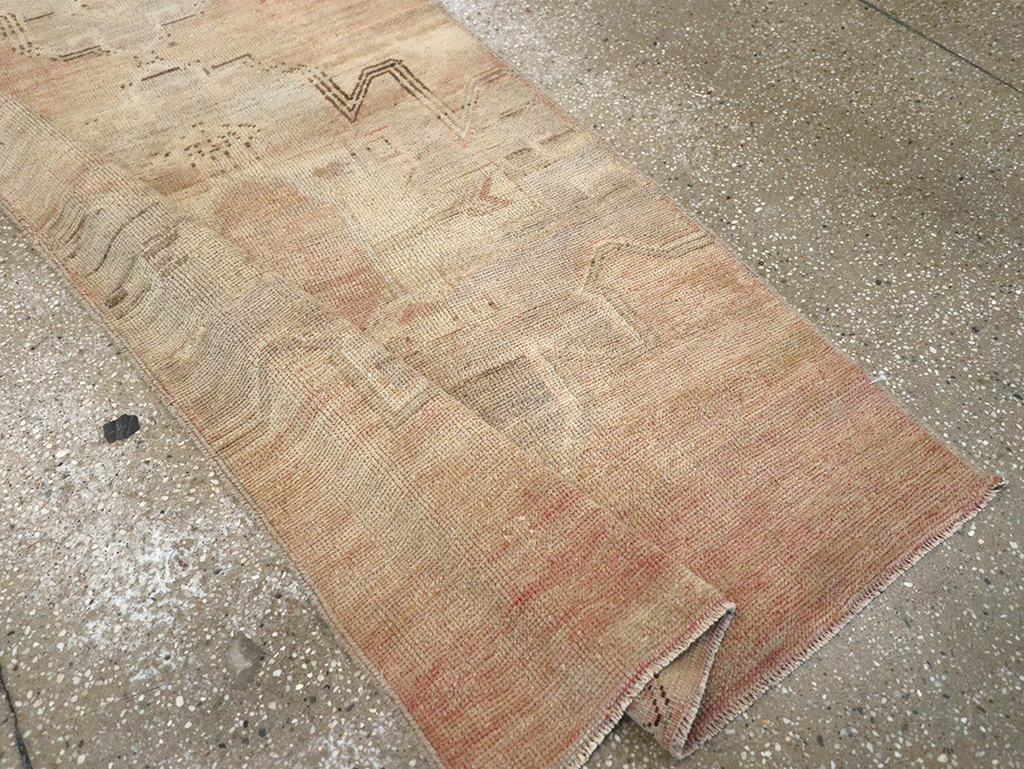 Vintage Turkish Anatolian Runner, No.33131 - Galerie Shabab