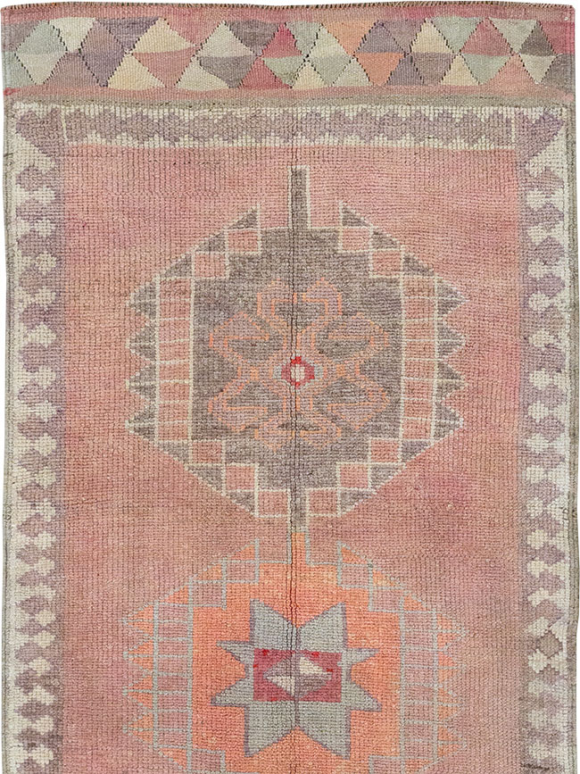 Vintage Turkish Anatolian Long Runner, No.33134 - Galerie Shabab