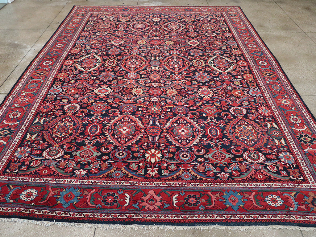 Vintage Persian Mahal Room Size Carpet, No.33140 - Galerie Shabab