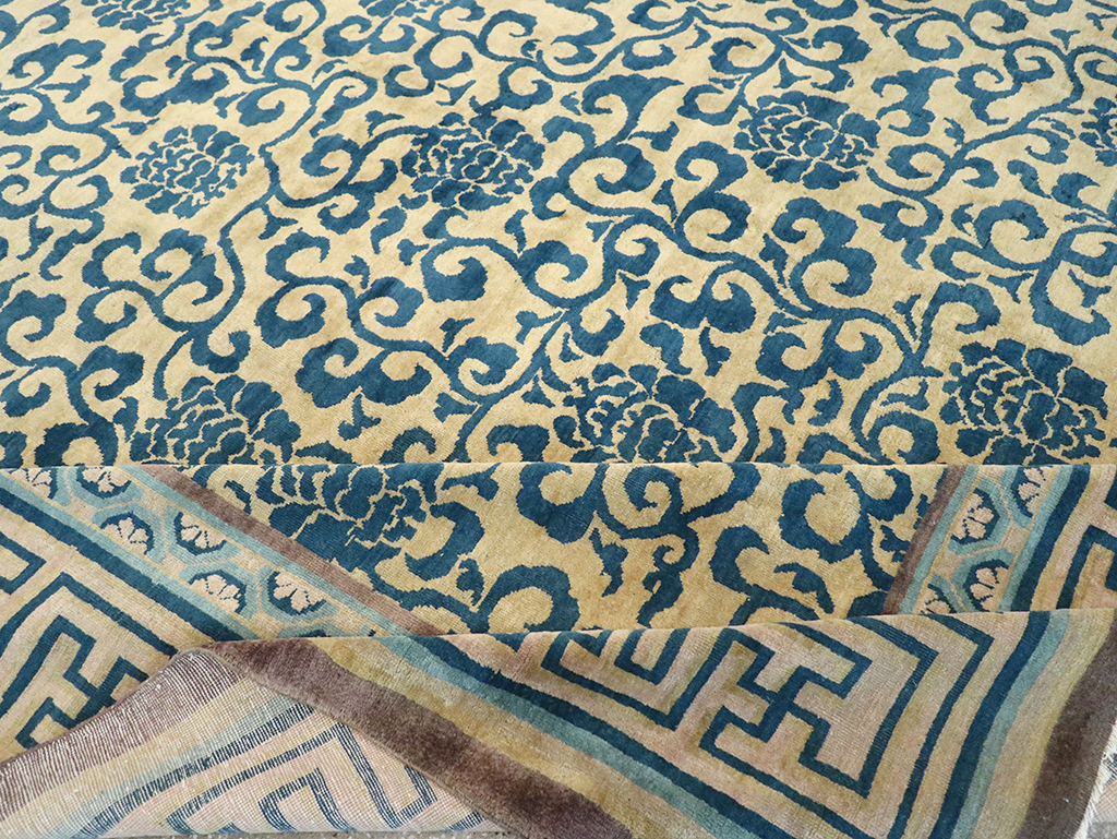 Antique Chinese Peking Room Size Carpet, No.33141 - Galerie Shabab