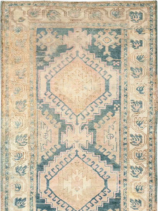Vintage Persian Heriz Runner, No.33149 - Galerie Shabab