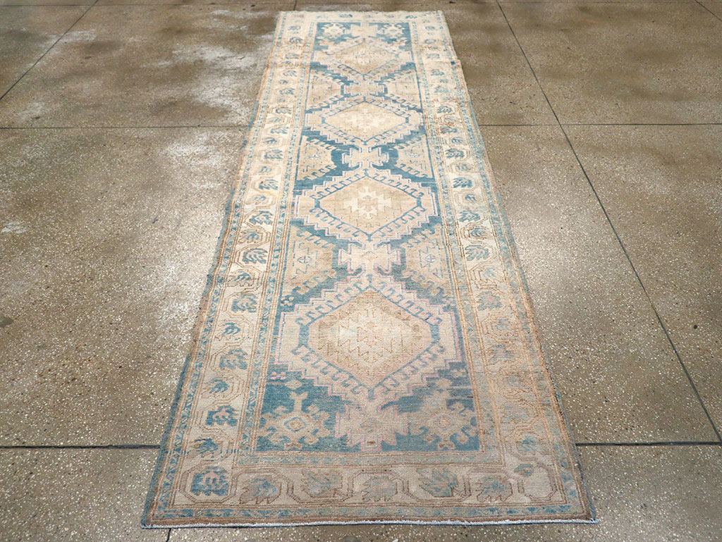 Vintage Persian Heriz Runner, No.33149 - Galerie Shabab