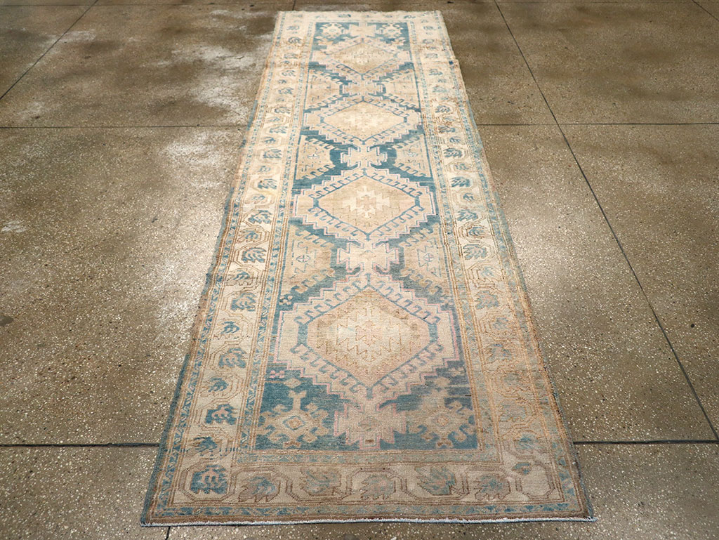 Vintage Persian Heriz Runner, No.33149 - Galerie Shabab