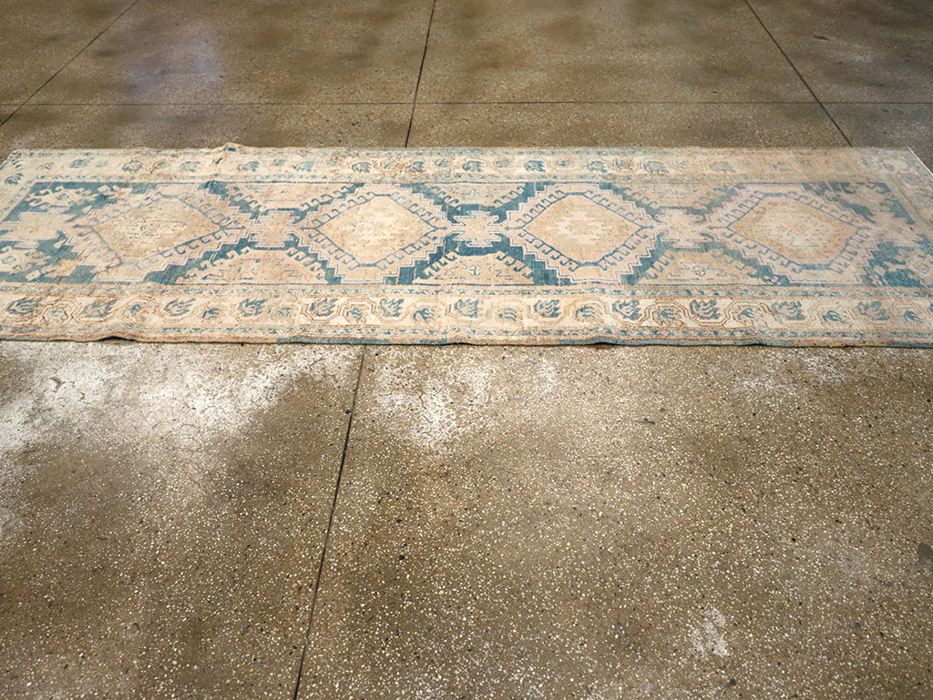 Vintage Persian Heriz Runner, No.33149 - Galerie Shabab