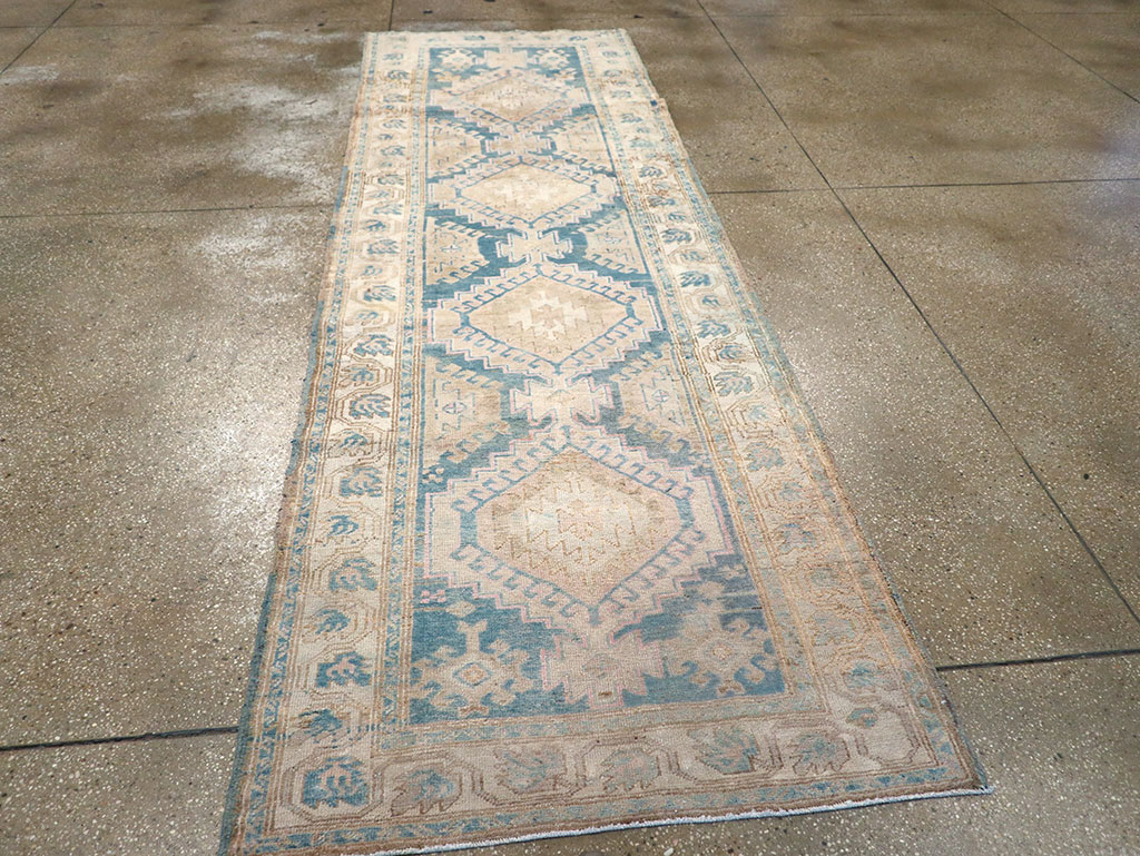 Vintage Persian Heriz Runner, No.33149 - Galerie Shabab