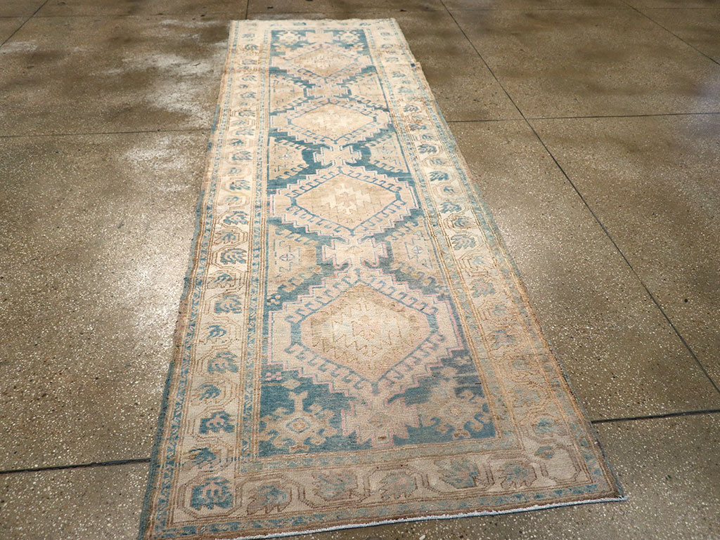 Vintage Persian Heriz Runner, No.33149 - Galerie Shabab