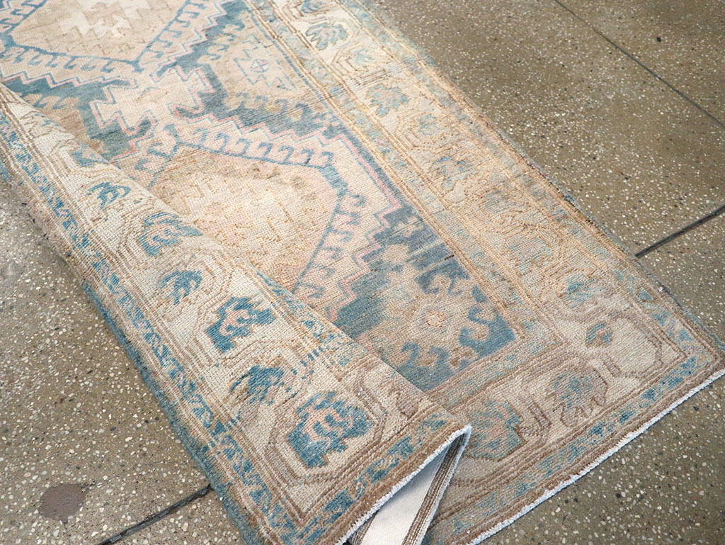 Vintage Persian Heriz Runner, No.33149 - Galerie Shabab