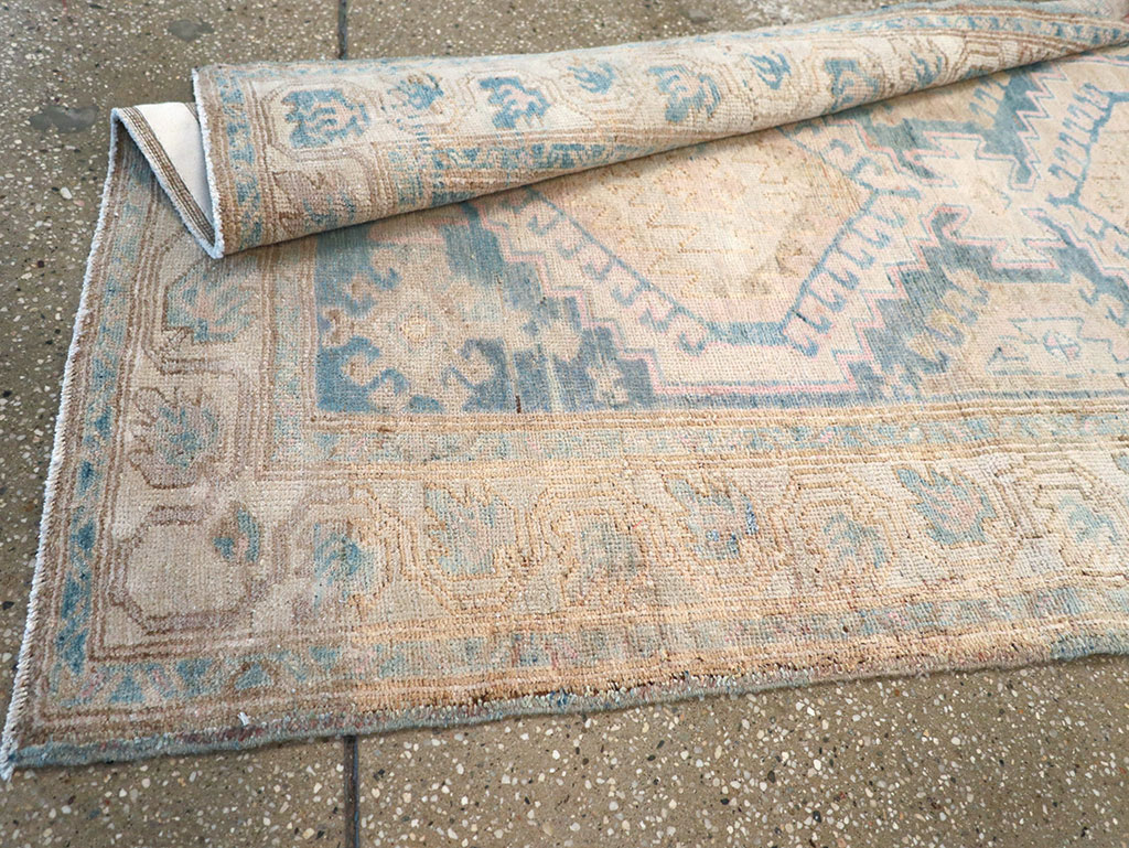 Vintage Persian Heriz Runner, No.33149 - Galerie Shabab