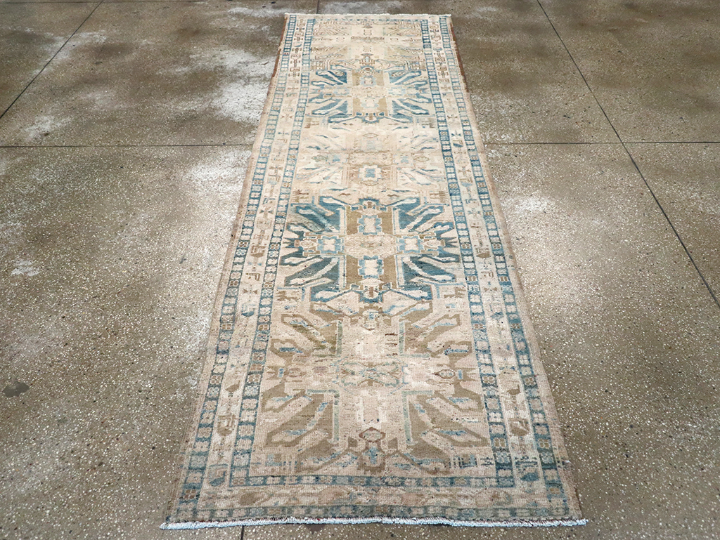 Vintage Persian Karajeh Runner, No.33151 - Galerie Shabab