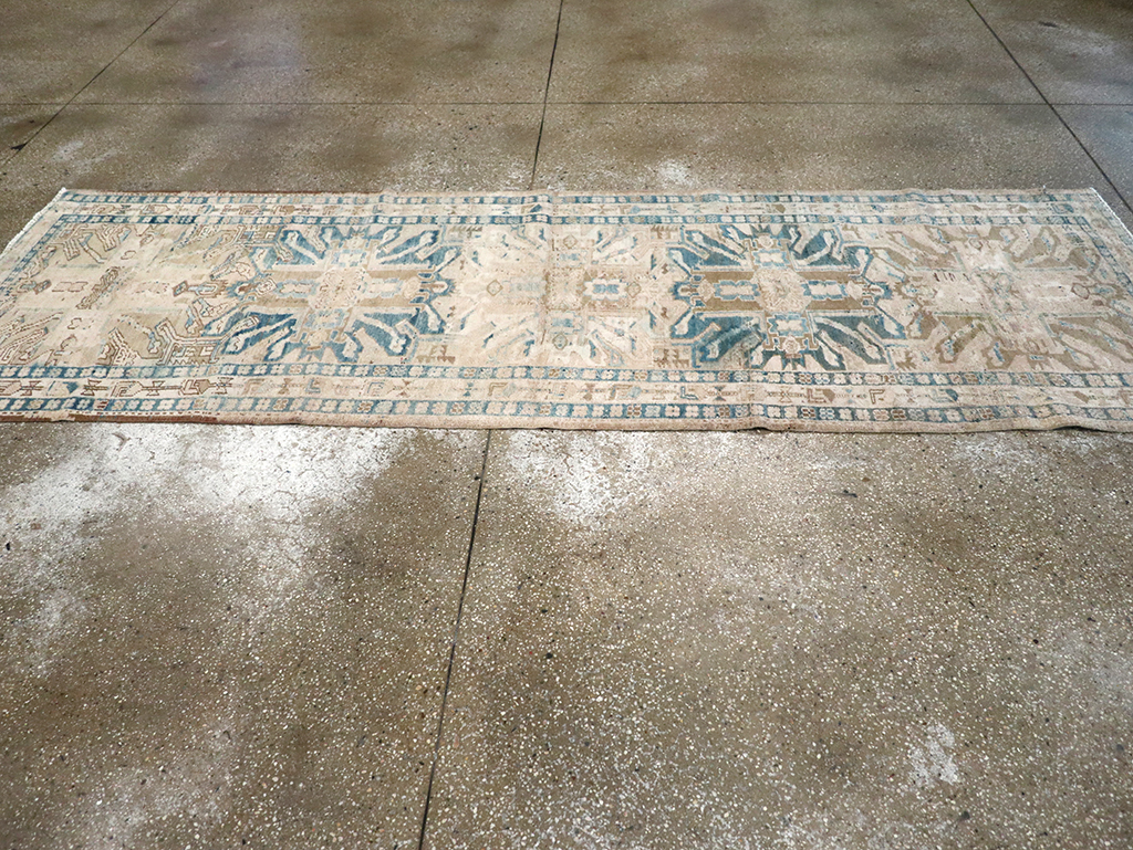 Vintage Persian Karajeh Runner, No.33151 - Galerie Shabab