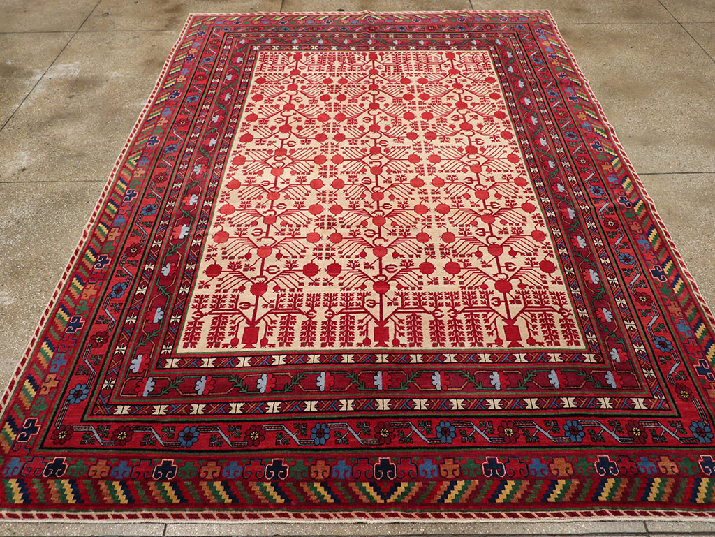 Vintage East Turkestan Khotan Room Size Carpet, No.33155 - Galerie Shabab
