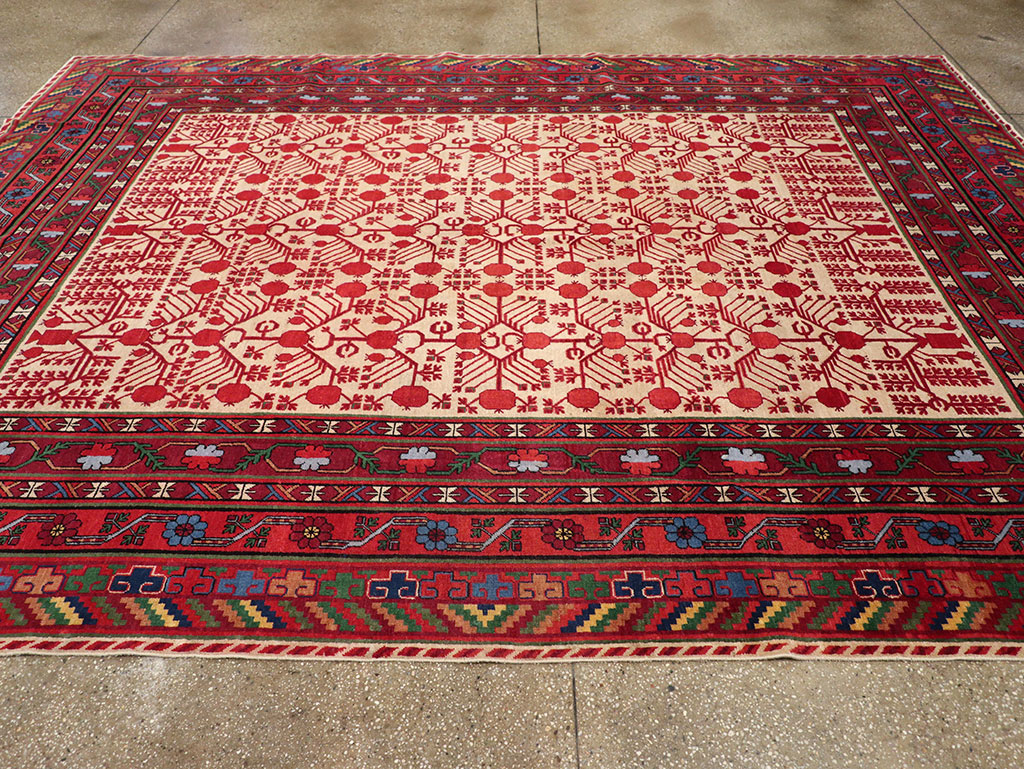 Vintage East Turkestan Khotan Room Size Carpet, No.33155 - Galerie Shabab